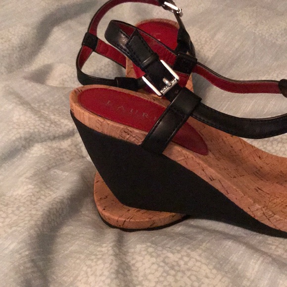 Shoes - Picture 2 of 3